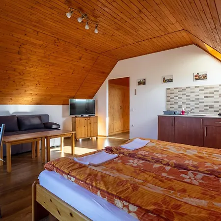 Szabolcs Apartment