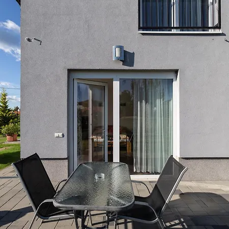 Szabolcs Apartment *